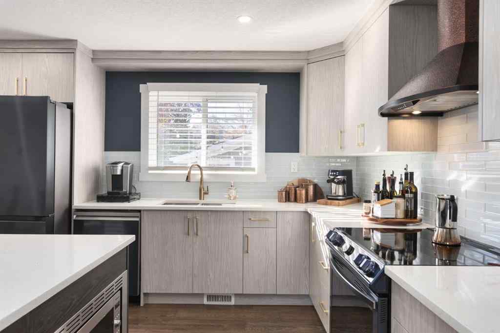 MLS® A2266038 - 89 Woodlark Drive SW in Wildwood Calgary, Residential