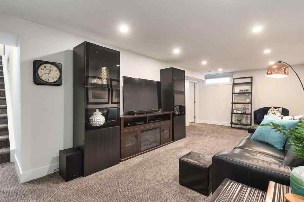 MLS® A2266038 - 89 Woodlark Drive SW in Wildwood Calgary, Residential