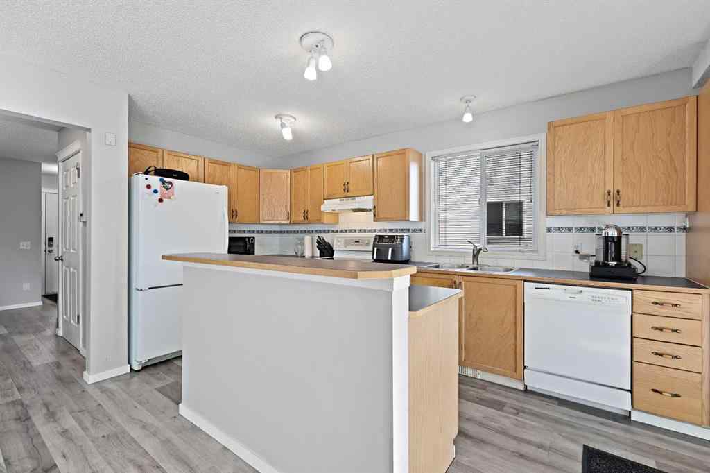 MLS® A2266039 - 23 Inverness Gardens SE in McKenzie Towne Calgary, Residential