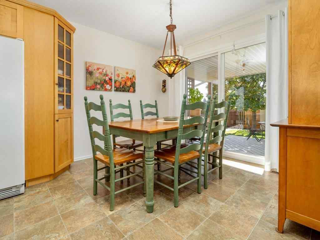 MLS® A2266041 - 2122 20 Avenue S in Agnes Davidson Lethbridge, Residential