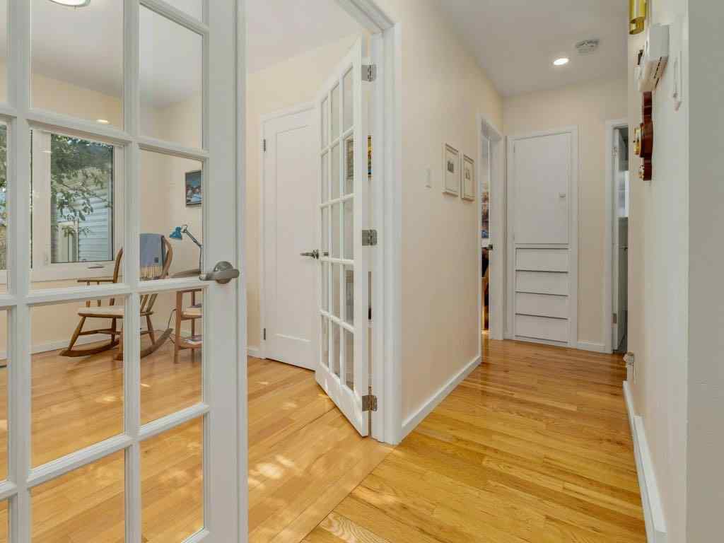 MLS® A2266041 - 2122 20 Avenue S in Agnes Davidson Lethbridge, Residential