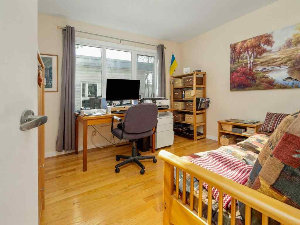 MLS® A2266041 - 2122 20 Avenue S in Agnes Davidson Lethbridge, Residential