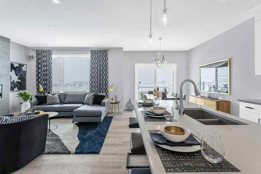 MLS® A2266044 - 286 Hotchkiss Manor SE in Hotchkiss Calgary, Residential