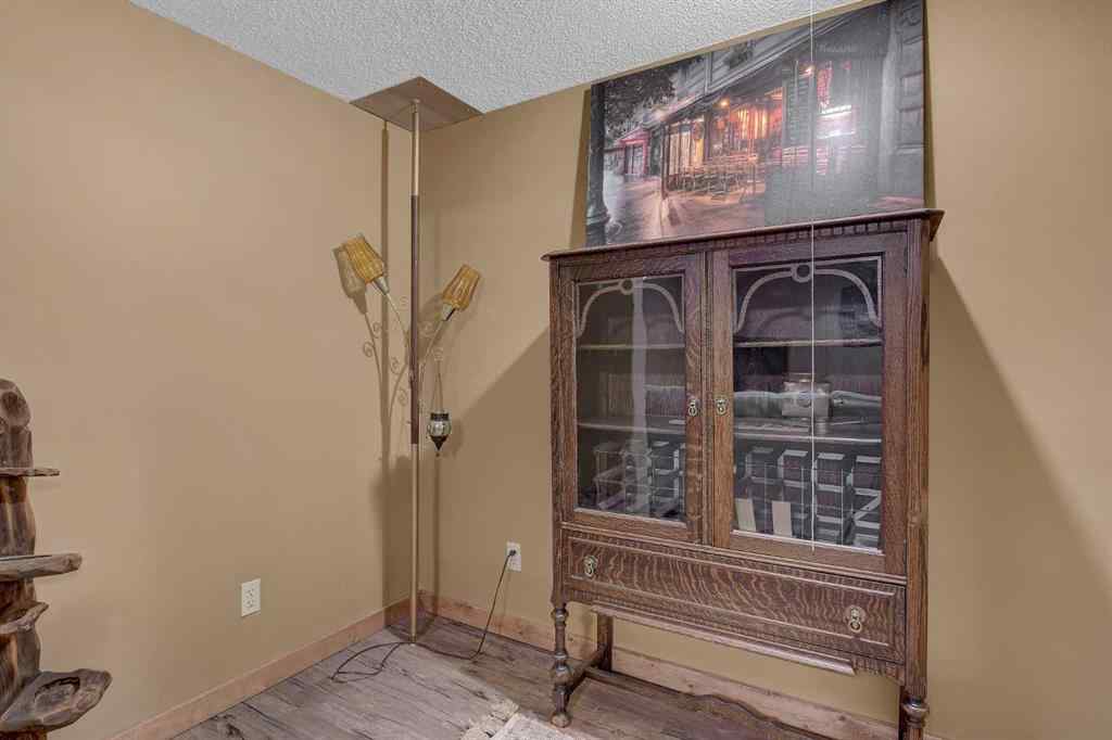 MLS® A2266045 - 908 Birch Street  in NONE Beaverlodge, Residential