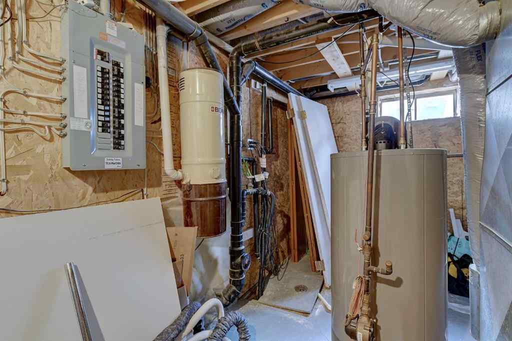 MLS® A2266045 - 908 Birch Street  in NONE Beaverlodge, Residential