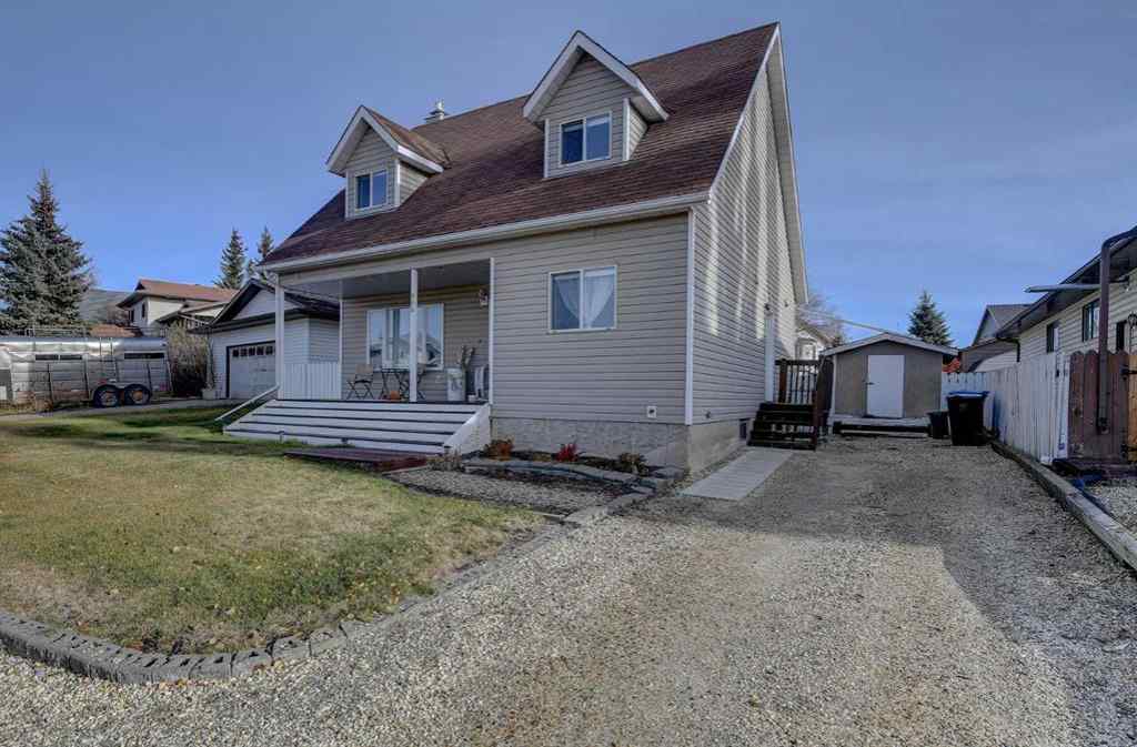 MLS® A2266045 - 908 Birch Street  in NONE Beaverlodge, Residential