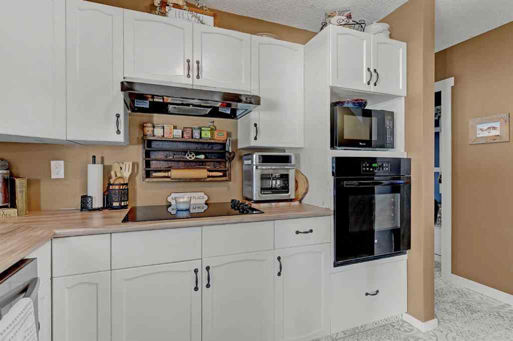 MLS® A2266045 - 908 Birch Street  in NONE Beaverlodge, Residential