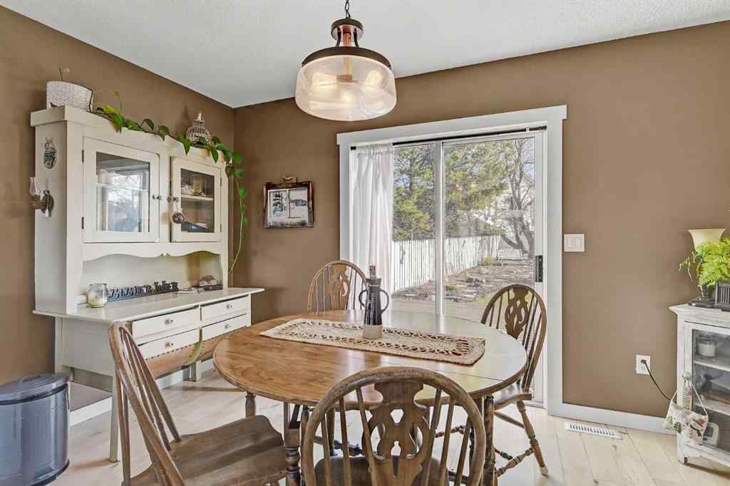 MLS® A2266045 - 908 Birch Street  in NONE Beaverlodge, Residential