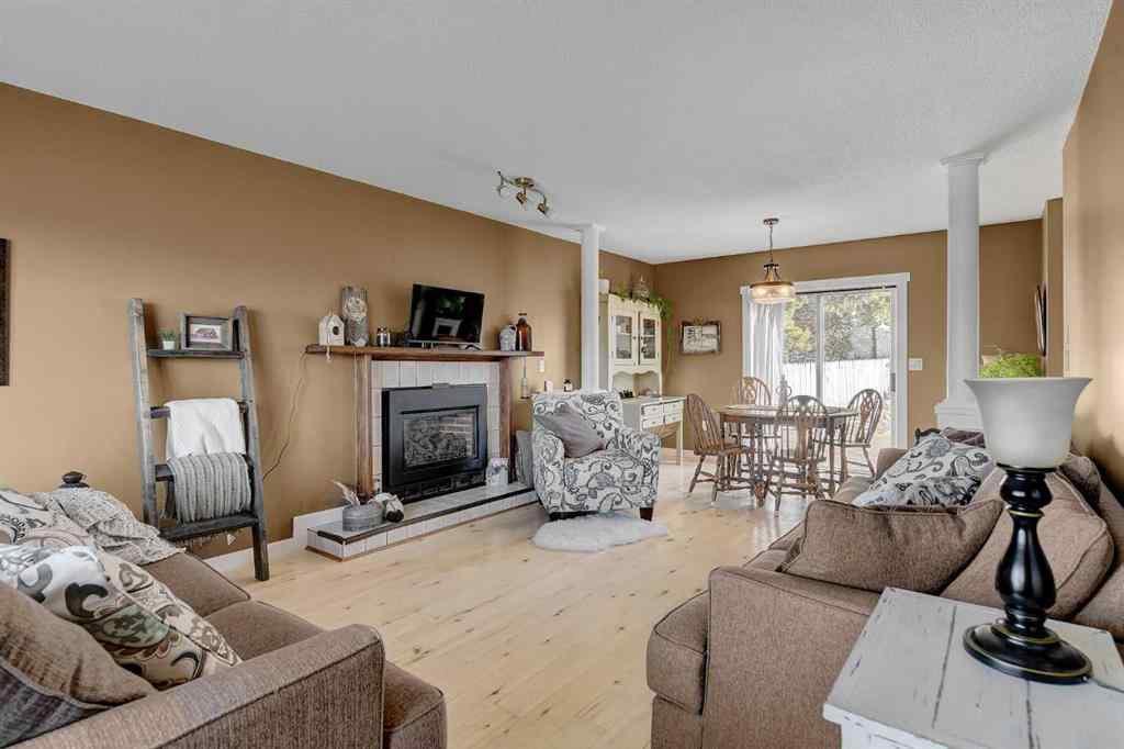 MLS® A2266045 - 908 Birch Street  in NONE Beaverlodge, Residential