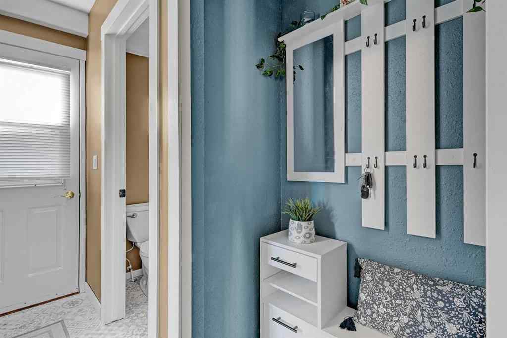 MLS® A2266045 - 908 Birch Street  in NONE Beaverlodge, Residential