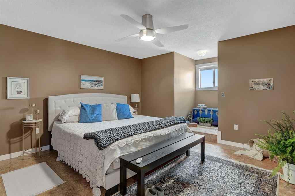 MLS® A2266045 - 908 Birch Street  in NONE Beaverlodge, Residential