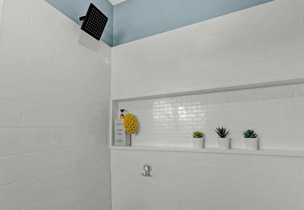 MLS® A2266045 - 908 Birch Street  in NONE Beaverlodge, Residential