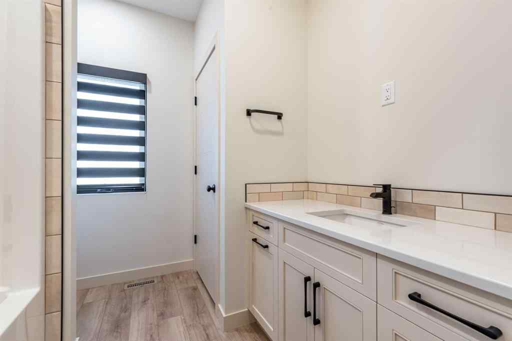 MLS® A2266052 - 308 Yuma Court  in NONE Dunmore, Residential