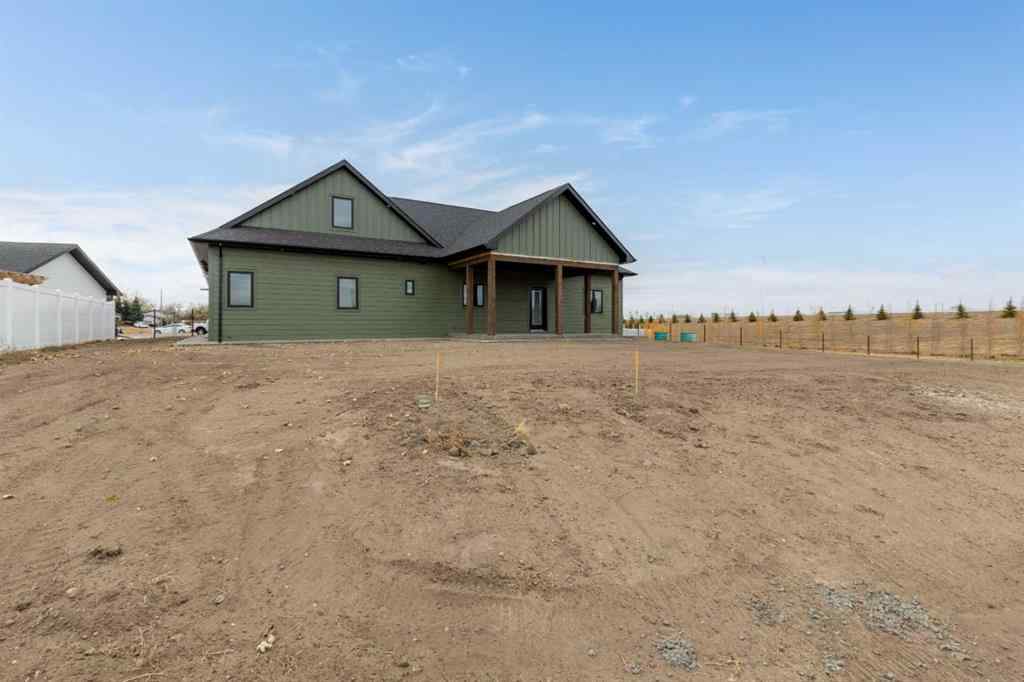 MLS® A2266052 - 308 Yuma Court  in NONE Dunmore, Residential