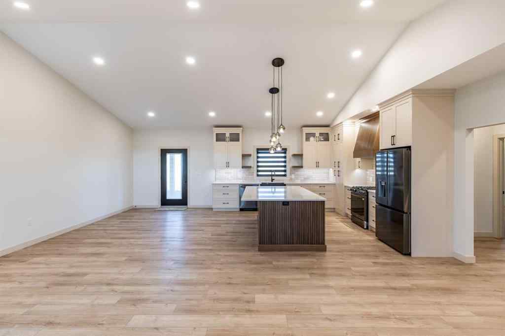 MLS® A2266052 - 308 Yuma Court  in NONE Dunmore, Residential