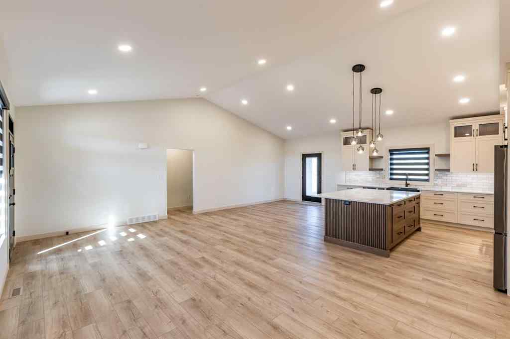 MLS® A2266052 - 308 Yuma Court  in NONE Dunmore, Residential