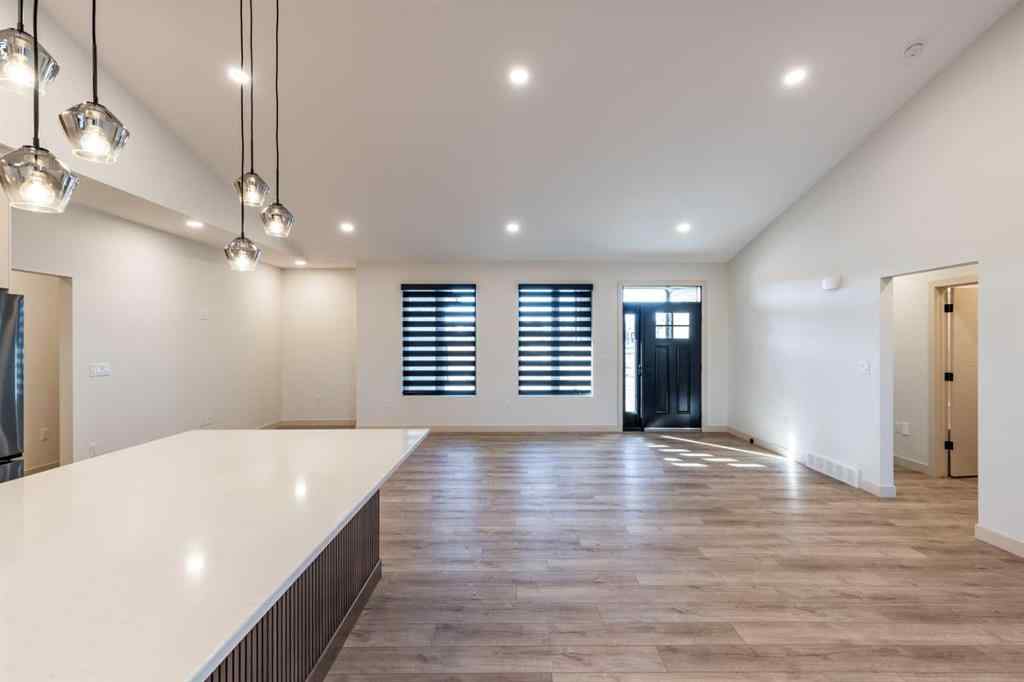 MLS® A2266052 - 308 Yuma Court  in NONE Dunmore, Residential