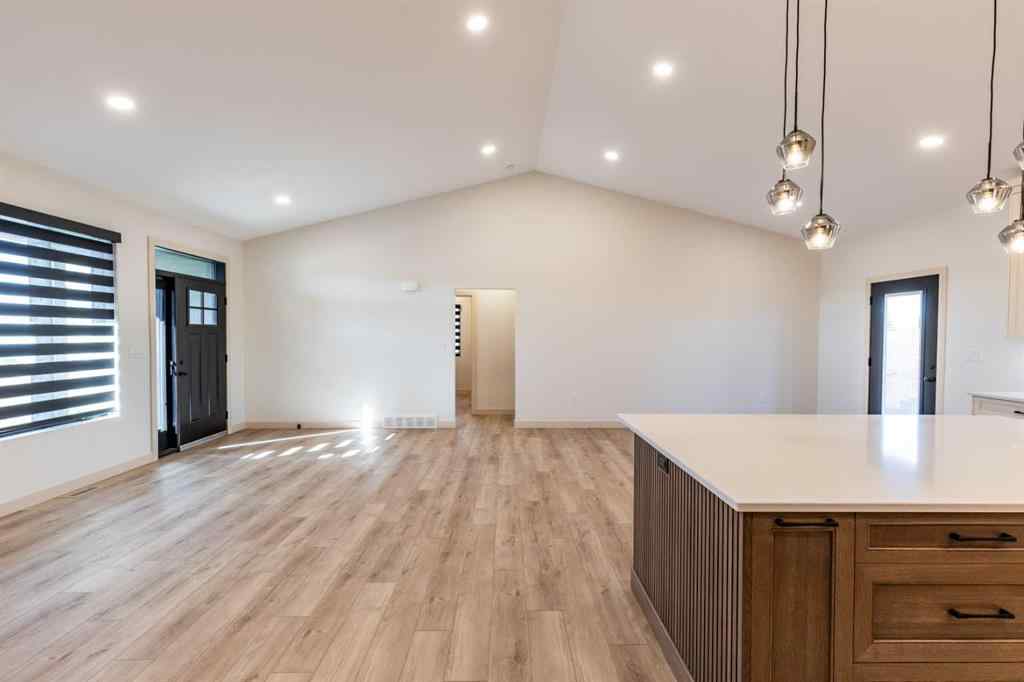 MLS® A2266052 - 308 Yuma Court  in NONE Dunmore, Residential