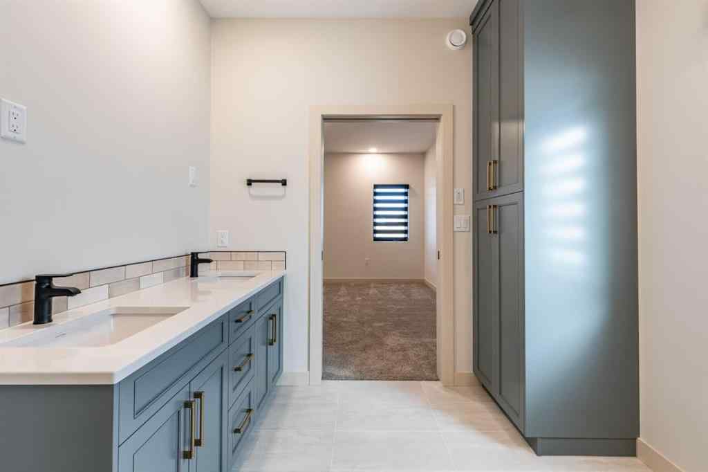 MLS® A2266052 - 308 Yuma Court  in NONE Dunmore, Residential