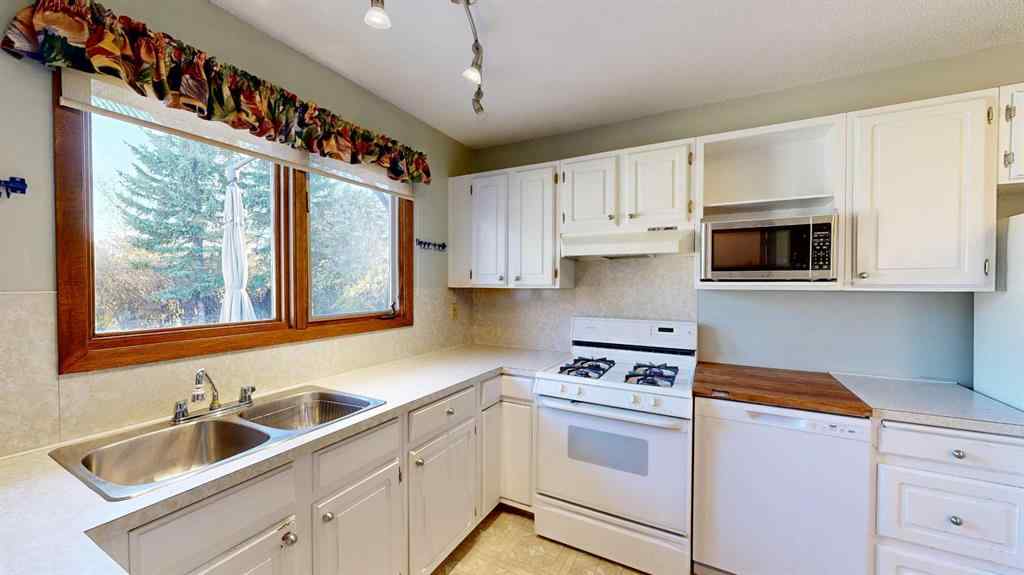 MLS® A2266053 - 2403 17 Street  in NONE Nanton, Residential