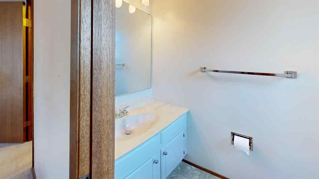 MLS® A2266053 - 2403 17 Street  in NONE Nanton, Residential