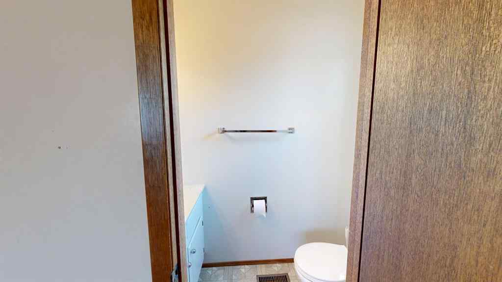 MLS® A2266053 - 2403 17 Street  in NONE Nanton, Residential