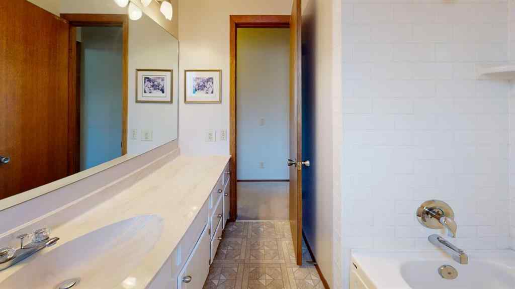 MLS® A2266053 - 2403 17 Street  in NONE Nanton, Residential