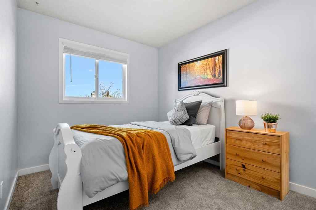 MLS® A2266058 - 136 Sanderling Close NW in Sandstone Valley Calgary, Residential