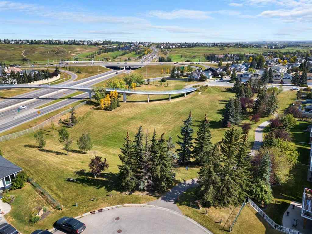 MLS® A2266058 - 136 Sanderling Close NW in Sandstone Valley Calgary, Residential