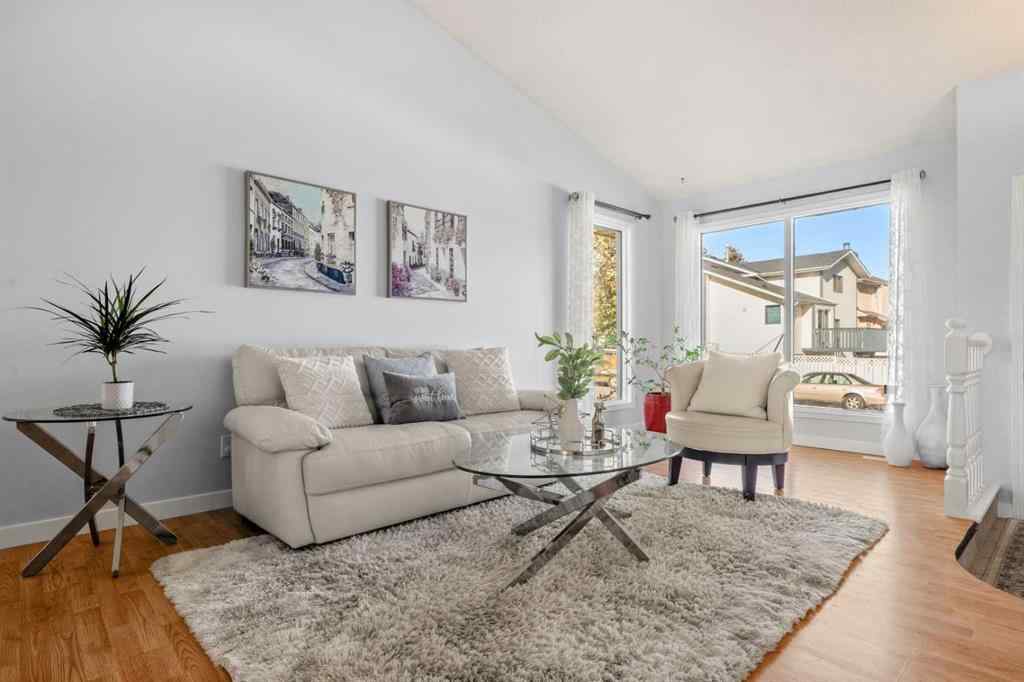 MLS® A2266058 - 136 Sanderling Close NW in Sandstone Valley Calgary, Residential