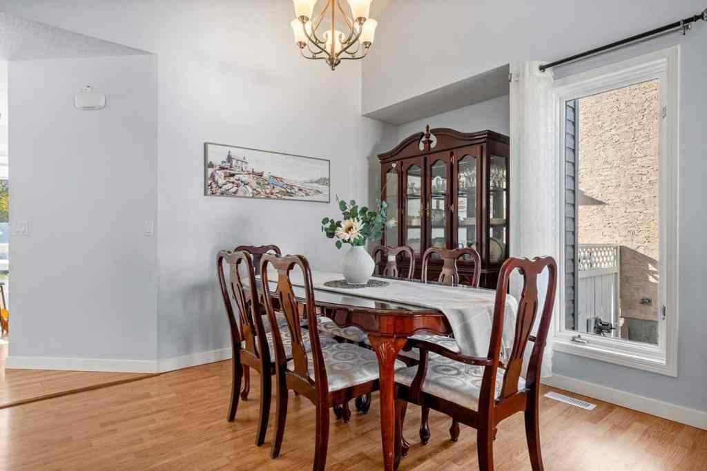 MLS® A2266058 - 136 Sanderling Close NW in Sandstone Valley Calgary, Residential