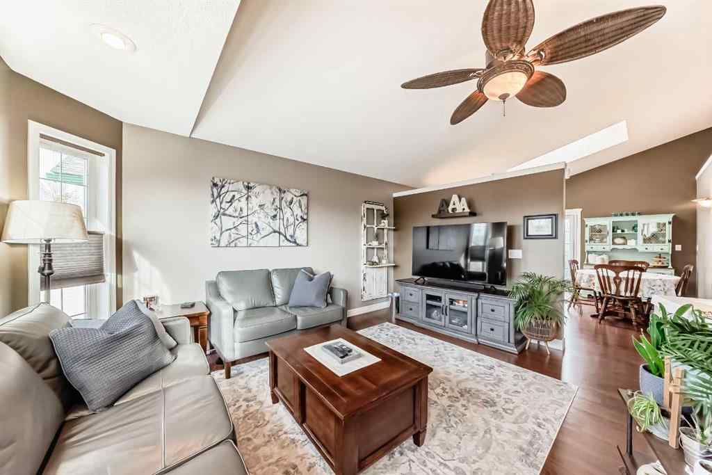 MLS® A2266060 - 115 Sunridge Crescent NW in Sunridge Airdrie, Residential