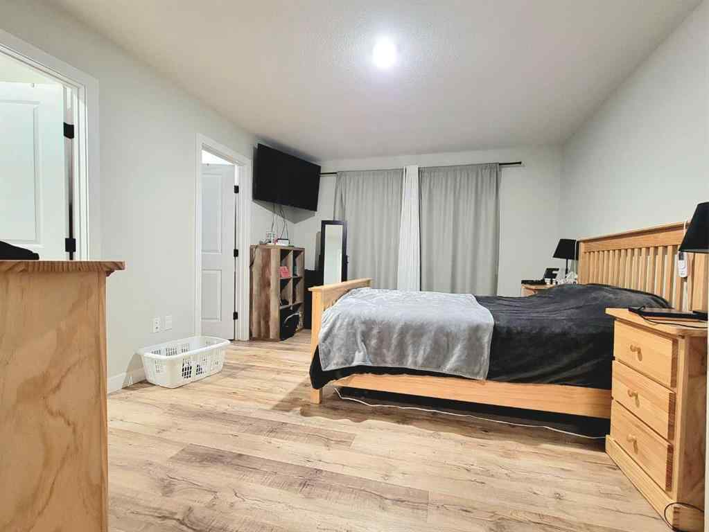 MLS® A2266066 - 9513 114 Avenue  in N/A Clairmont, Residential