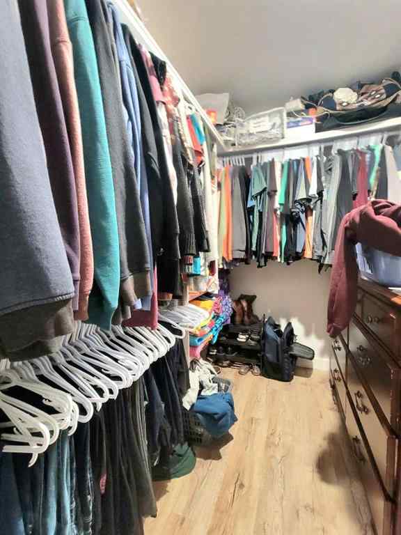 MLS® A2266066 - 9513 114 Avenue  in N/A Clairmont, Residential