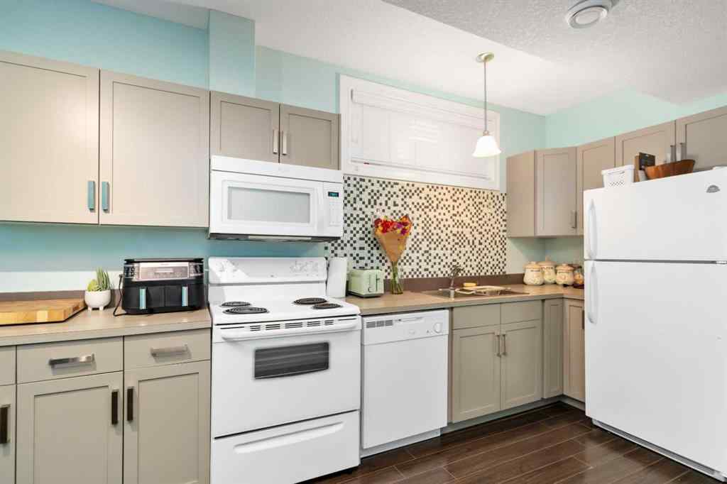 MLS® A2266073 - 104 Collicott Drive  in Parsons North Fort McMurray, Residential