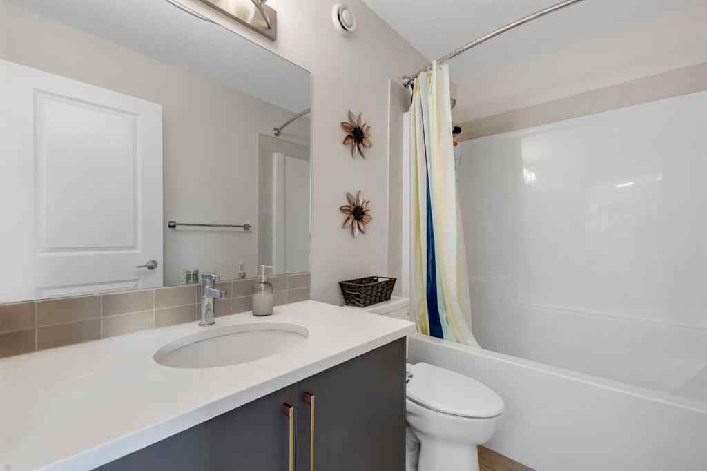 MLS® A2266076 - 231 Lavender Manor SE in Rangeview Calgary, Residential