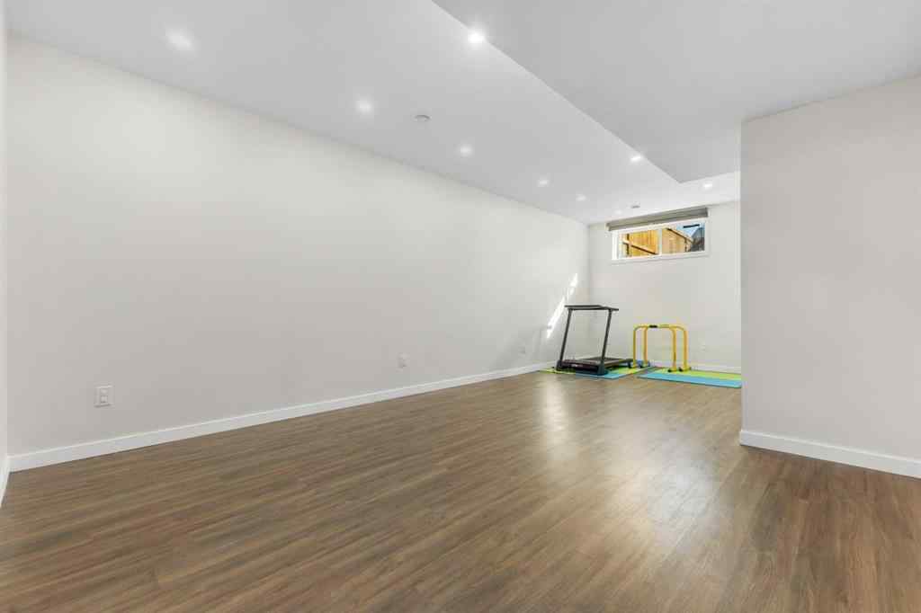 MLS® A2266076 - 231 Lavender Manor SE in Rangeview Calgary, Residential