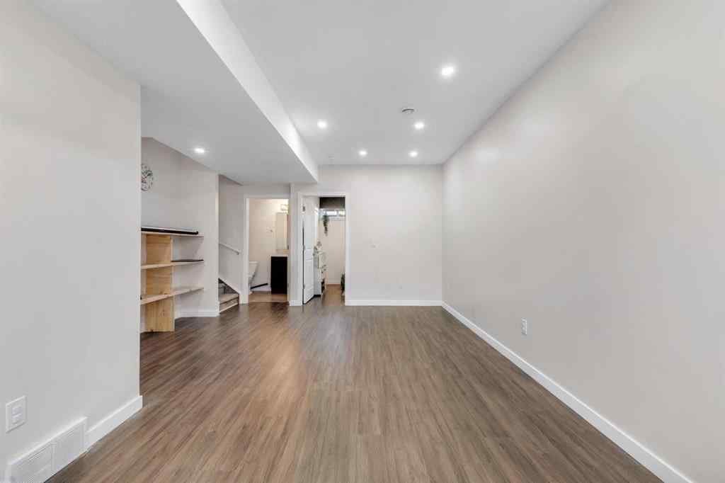 MLS® A2266076 - 231 Lavender Manor SE in Rangeview Calgary, Residential