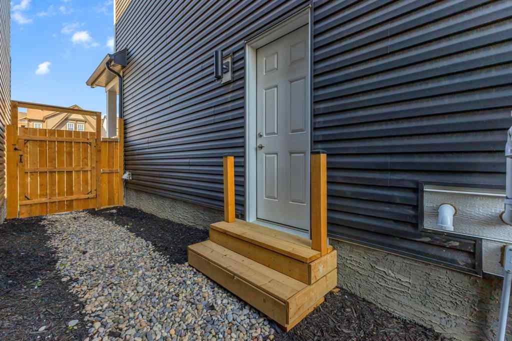 MLS® A2266076 - 231 Lavender Manor SE in Rangeview Calgary, Residential