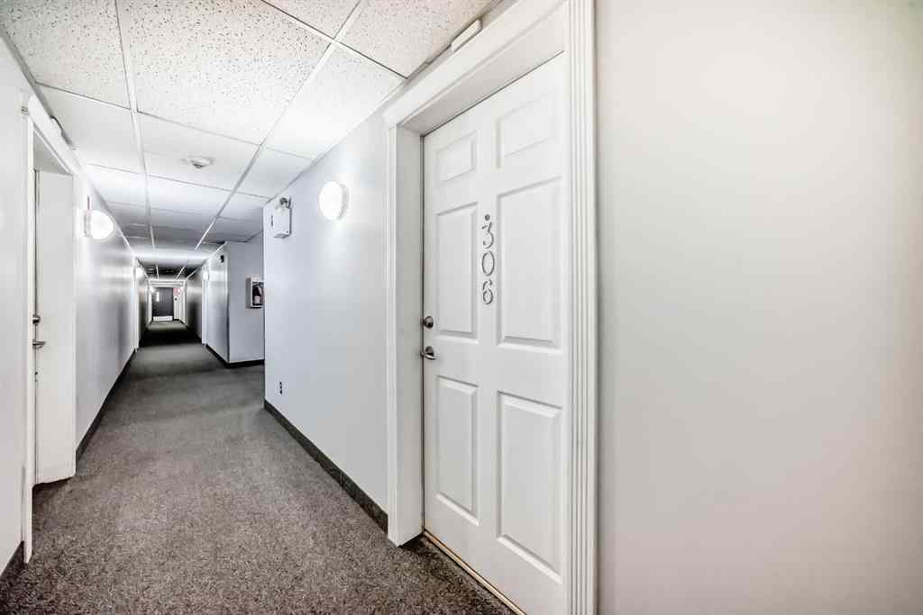 MLS® A2266081 - Unit #306 11 Somervale View SW in Somerset Calgary, Residential