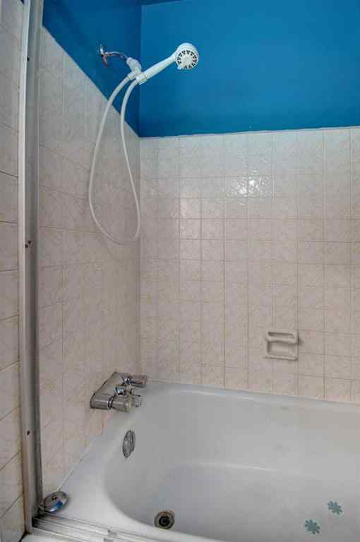 MLS® A2266084 - 4108 13 Avenue NE in Marlborough Calgary, Residential