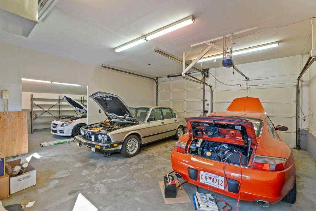 MLS® A2266087 - 4724 Rundlehorn Drive NE in Rundle Calgary, Residential