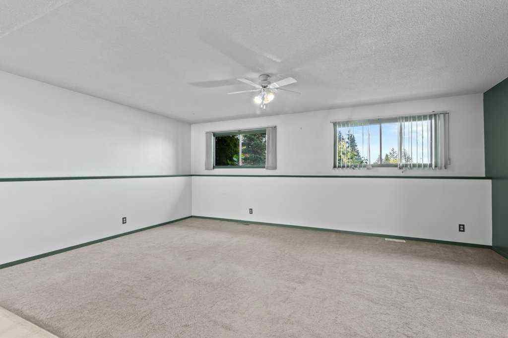 MLS® A2266087 - 4724 Rundlehorn Drive NE in Rundle Calgary, Residential