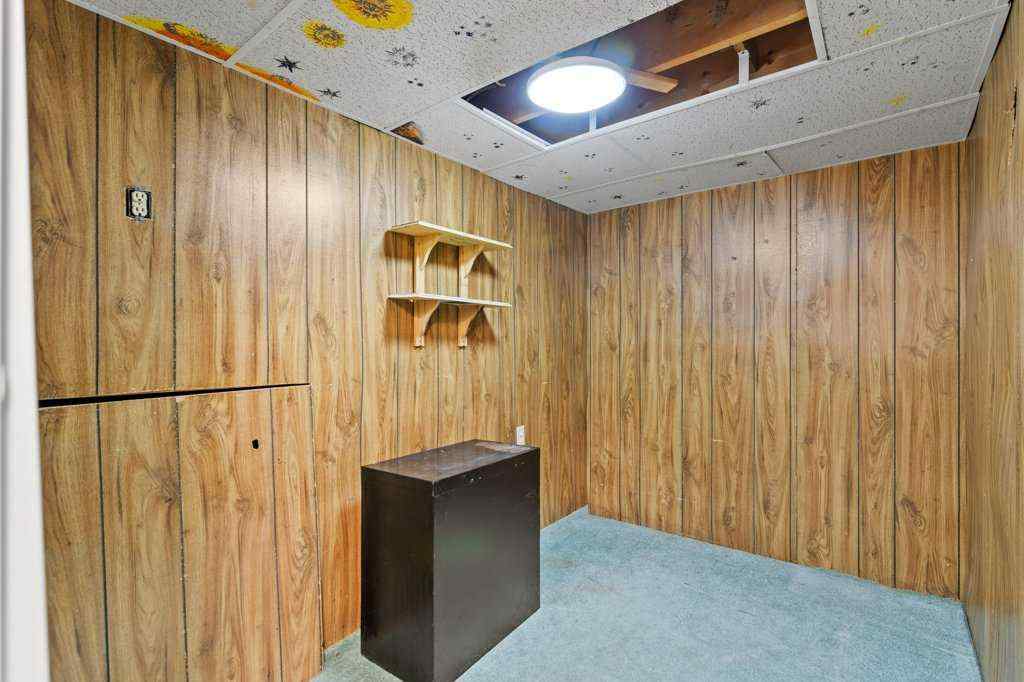 MLS® A2266087 - 4724 Rundlehorn Drive NE in Rundle Calgary, Residential