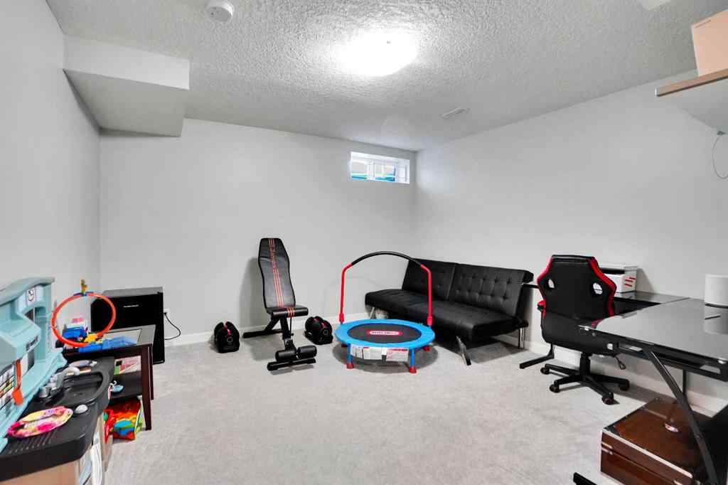 MLS® A2266088 - 5 Coville Gardens NE in Coventry Hills Calgary, Residential