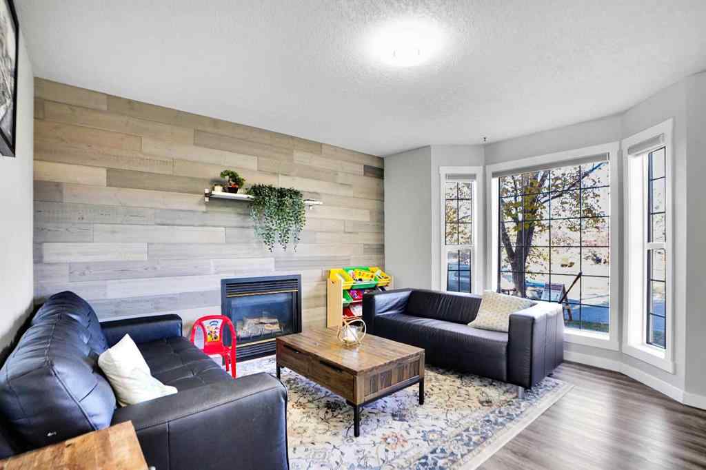 MLS® A2266088 - 5 Coville Gardens NE in Coventry Hills Calgary, Residential