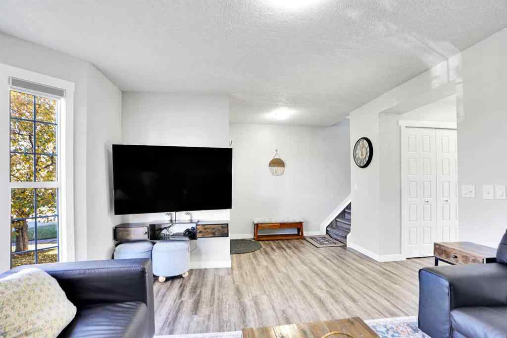 MLS® A2266088 - 5 Coville Gardens NE in Coventry Hills Calgary, Residential
