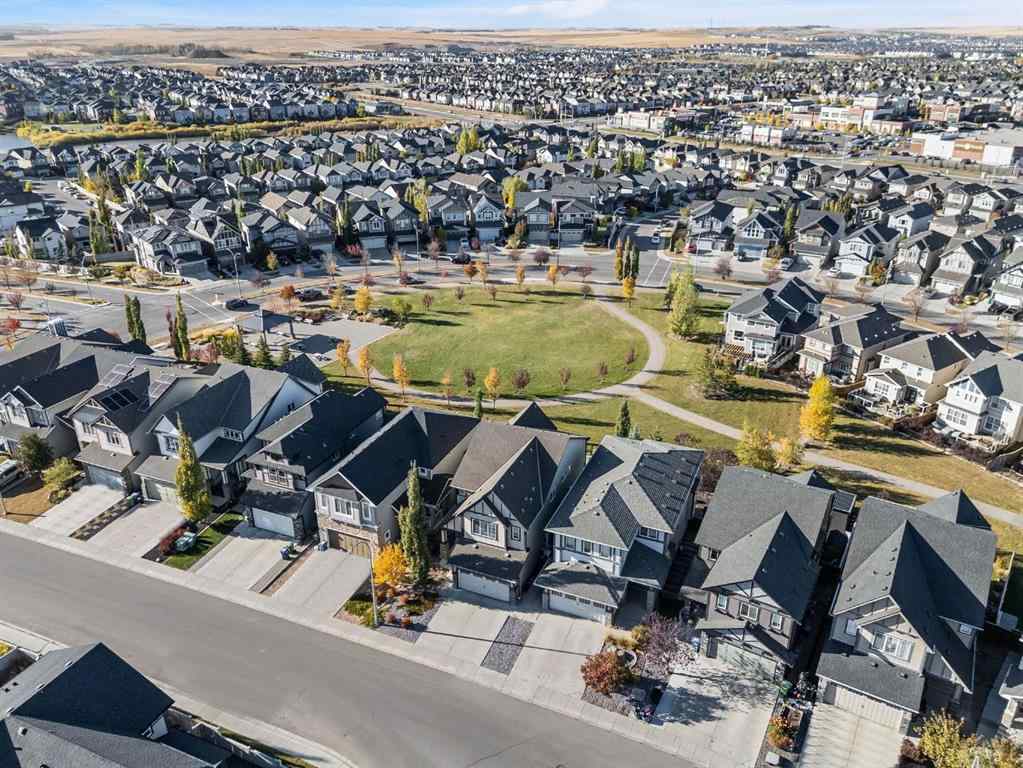 MLS® A2266091 - 343 Hillcrest Heights SW in Hillcrest Airdrie, Residential