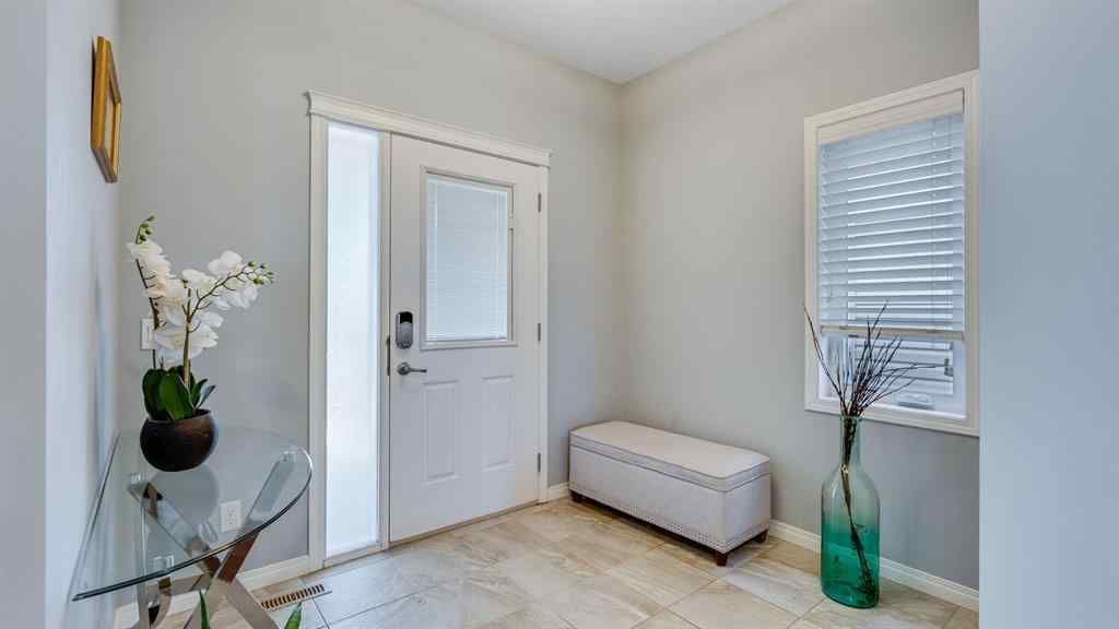 MLS® A2266091 - 343 Hillcrest Heights SW in Hillcrest Airdrie, Residential