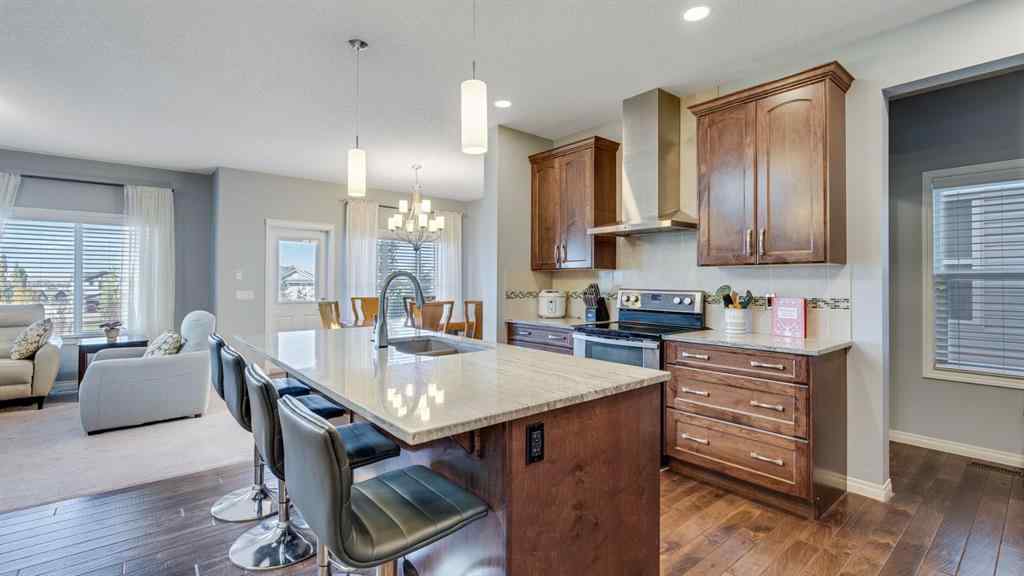 MLS® A2266091 - 343 Hillcrest Heights SW in Hillcrest Airdrie, Residential